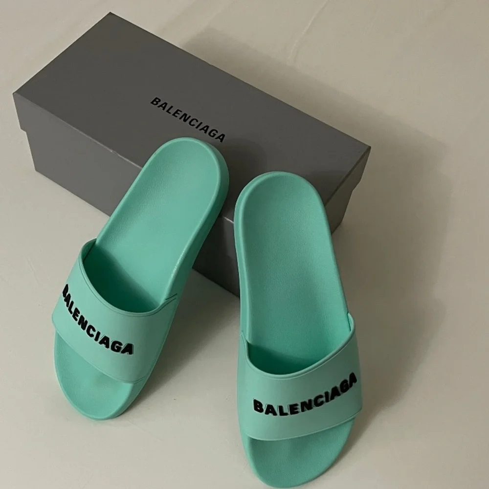 BALENCIAGA LOGO WOMEN POOL SLIDE MINT 42EU/12US - Picture 7 of 9